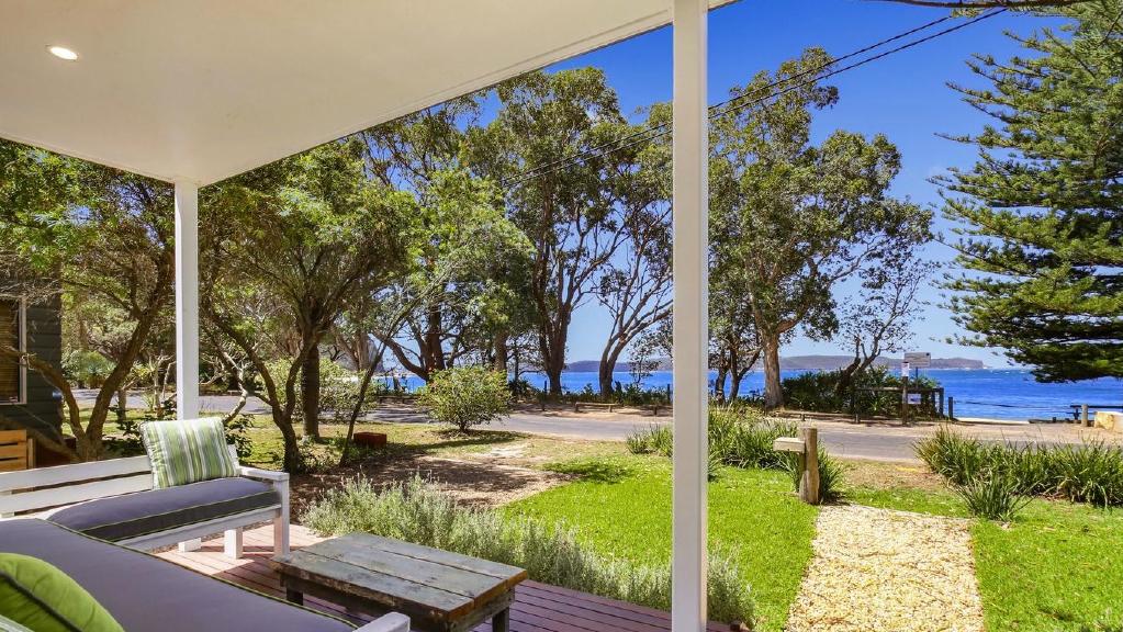 7 Pearl Pde, Pearl Beach. Central Coast Express Ad