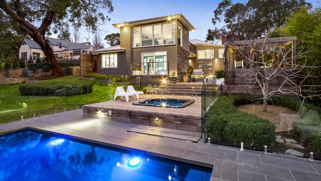 169 Humphries Road Frankston South, for Herald Sun