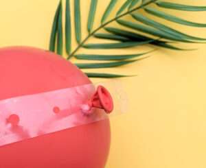 how-to-create-a-festive-balloon-arch