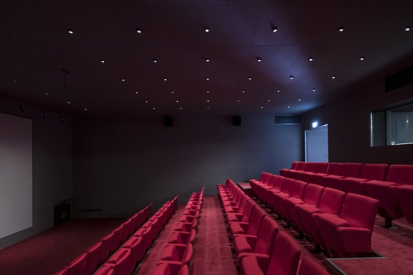 A theater is available for screenings of student projects.