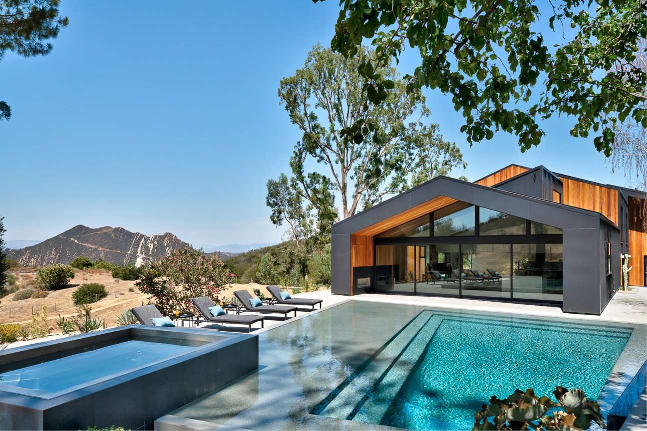 Saddle Peak Residence by AUX Architecture