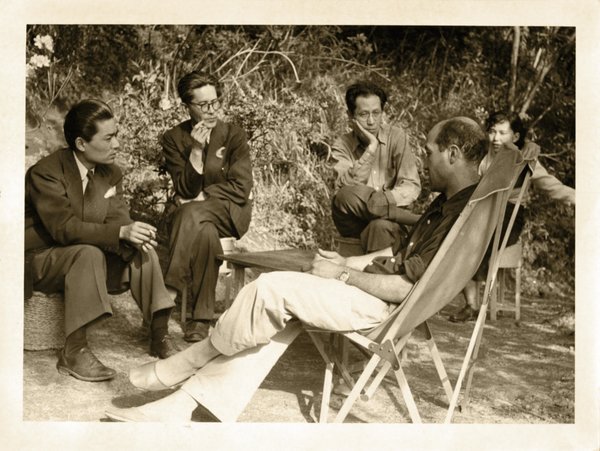 Isamu Noguchi with Saburo Hasegawa and other friends, c. 1952