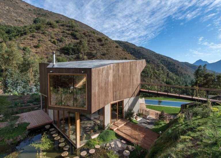 A Mountain Getaway in Chile With Over 700 Avocado Trees Asks $1.1M