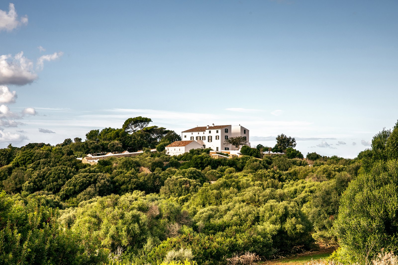 Located high up on a hill, Es Bec d'Aguila is a place to truly escape urban life by finding sanctuary in Menorca's rugged landscape.