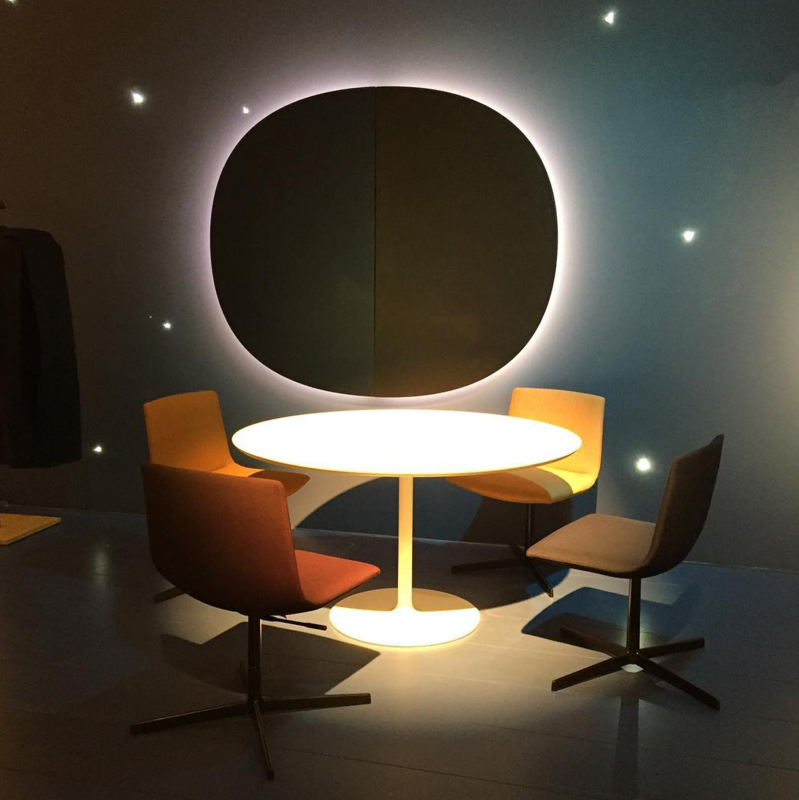 An office vignette showcasing furnishings by Arper from the 2016 Salone del Mobile. 