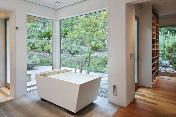 Top 5 Homes of the Week Where Bathtubs Reign Supreme