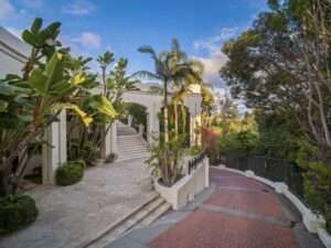 princes-former-hollywood-mansion-hits-the-market-for-30m