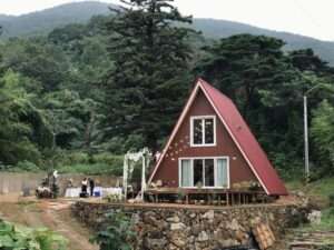 3-a-frame-kit-house-companies-that-ship-in-the-u-s