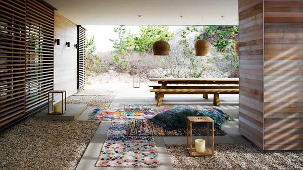 Amagansett is George Yabu and Glenn Pushelberg’s summertime home in the Hamptons. Note the color and texture of the rugs, which were influenced by Glenn’s mom, who was a talented weaver.