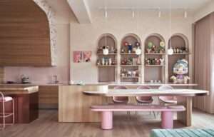 this-bubblegum-pink-home-is-a-plush-playground-for-three-lucky-cats