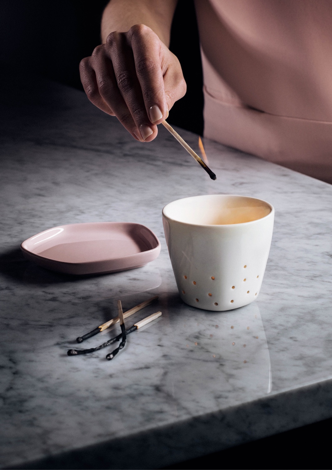 Iittala X Issey Miyake 'Pause For Harmony' collection. This collaboration pairs the intricate and curious worlds of Finnish and Japanese design, bringing a sense of harmony to the home. Image © Fiskars Finland.