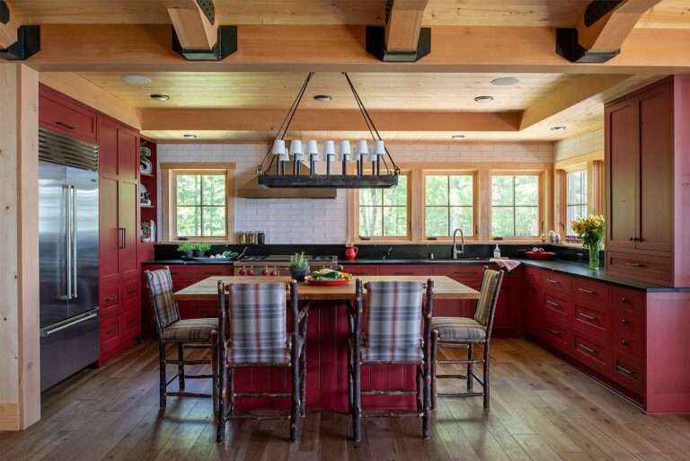 Trends Watch: Rustic Kitchens with Colorful Charm Welcome Winter in Style!