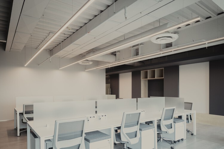 Corporativo IS 19 Offices / Prototype Architecture Studio - Interior Photography, Chair, Windows