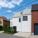 House with Writing Shed / Atelier Tom Vanhee - Exterior Photography, Windows, Facade