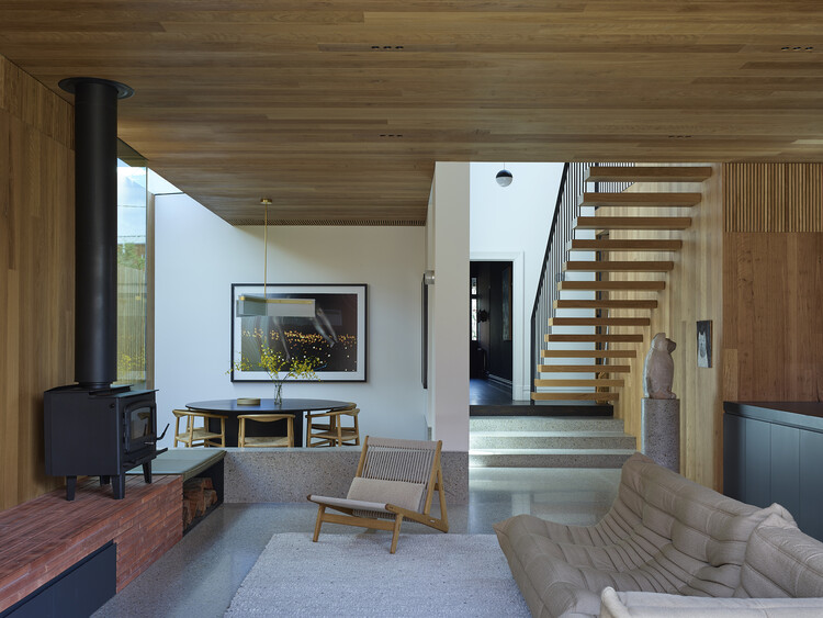 Northside House / Wellard Architects - Interior Photography, Sofa, Beam