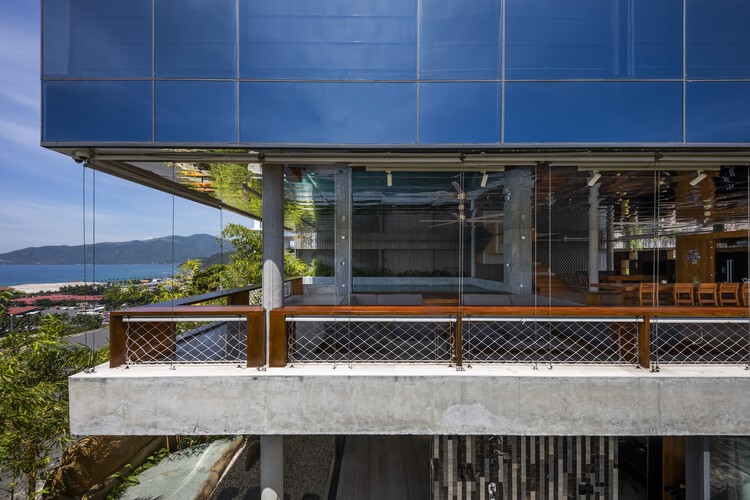 Sky Villa / MM++ architects - Exterior Photography, Facade, Handrail