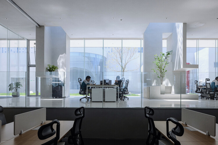 Bluepha BioFAB / XING DESIGN - Interior Photography, Chair, Windows