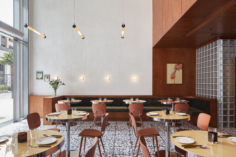 Juno Restaurant / Rawan Muqaddas + Selma Akkari - Interior Photography, Dining room, Table, Chair, Windows