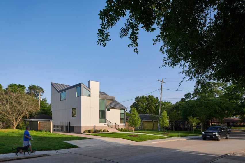 White stucco house by O'Neill McVoy Architects