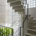 Secret Garden House / ROOM+ Design & Build - Interior Photography, Stairs, Windows, Handrail