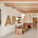 Apartment S / Enzo Rosada architecte - Interior Photography, Dining room, Table, Beam, Chair