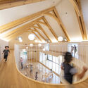 Himawari Nursery School / AKAIKE TOHYAMA ARCHITECTS - Interior Photography, Stairs, Handrail, Windows