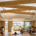 Himawari Nursery School / AKAIKE TOHYAMA ARCHITECTS - Interior Photography, Lighting, Beam, Windows, Chair