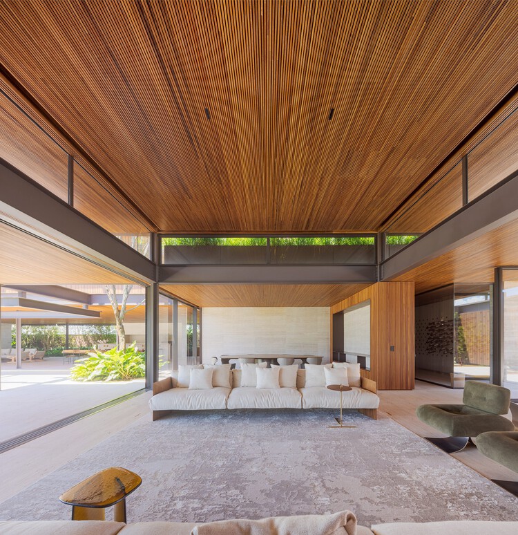 Jabuticaba House / Fernanda Marques Arquitetura - Interior Photography, Beam, Deck