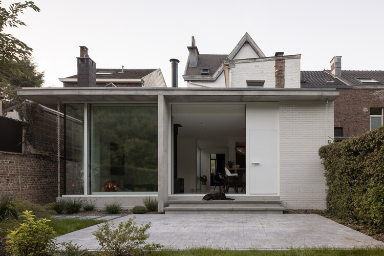 Loïc et Olivia House / Atelier H Architecture - Exterior Photography, Windows, Door, Facade