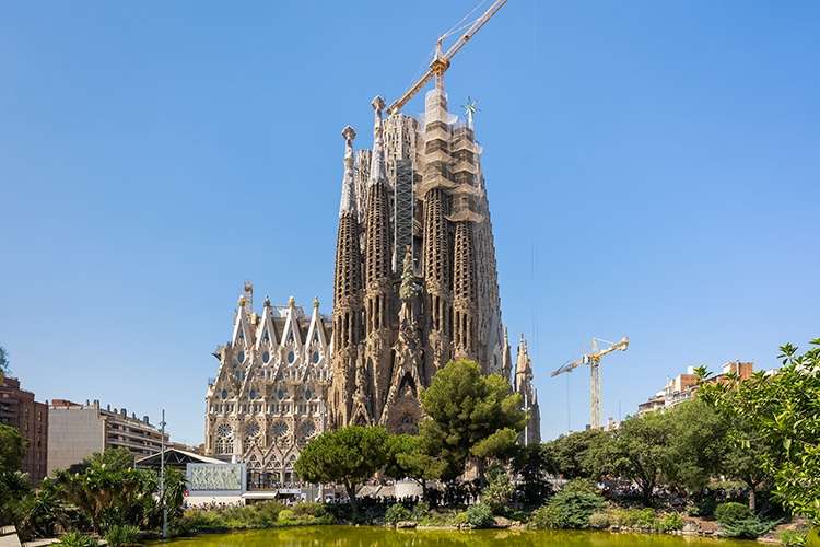 Gaudí’s Unfinished Masterpiece ‘La Sagrada Família‘ Is Nearing Completion