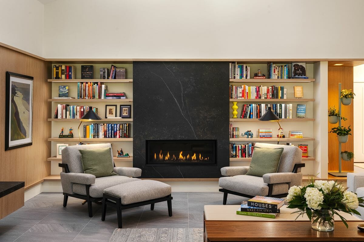 Living room furniture trends 2024 by Decorilla designer Carol C.