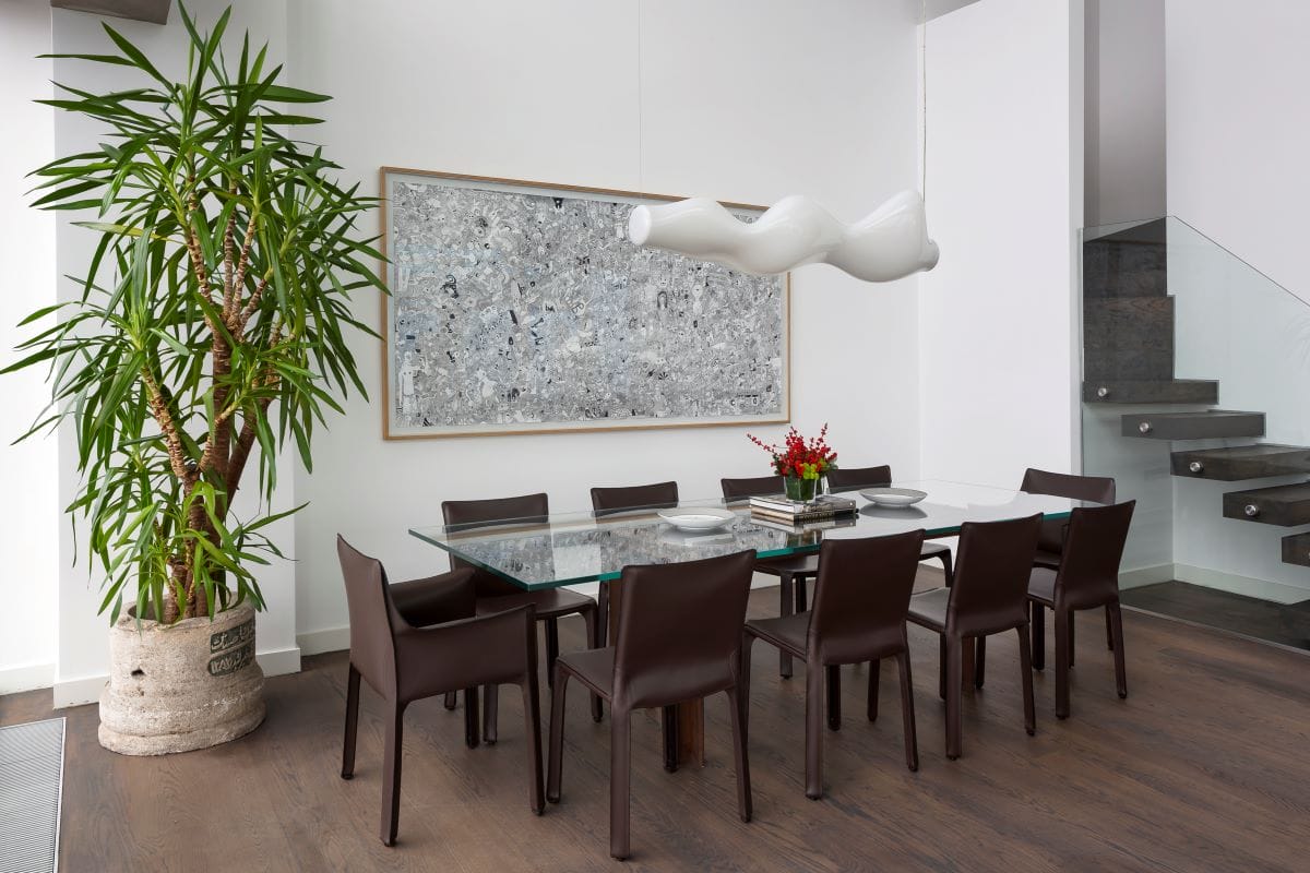 Stylish dining table centerpiece by Decorilla designer Meric S.