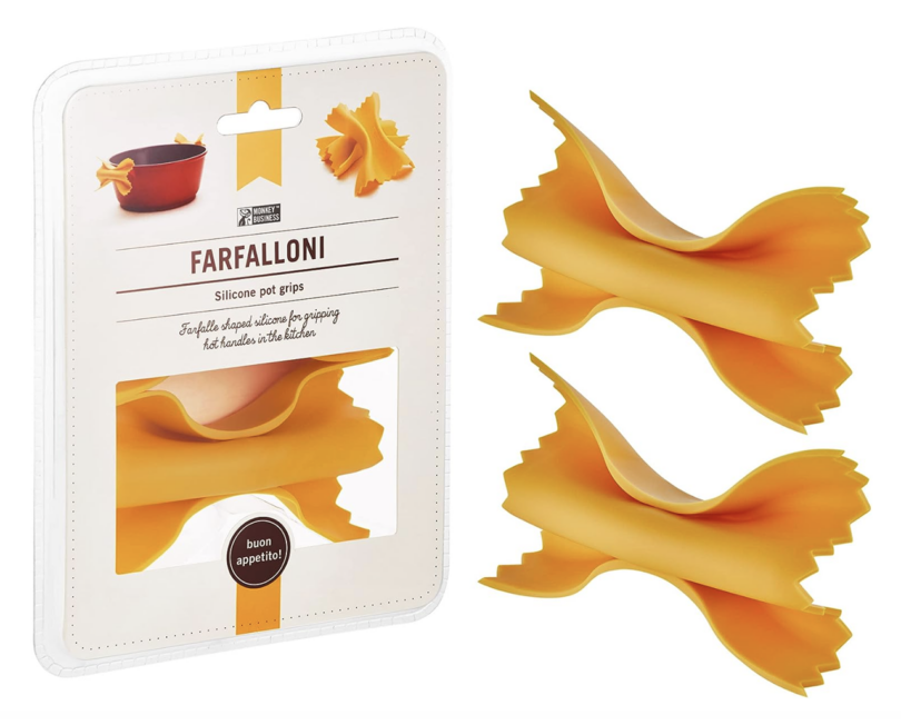 two farfalle-shaped pot holders and their packaging