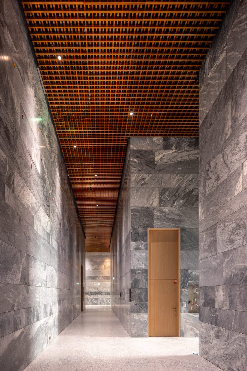 Marble-clad interior at the Polish History Museum by WXCA