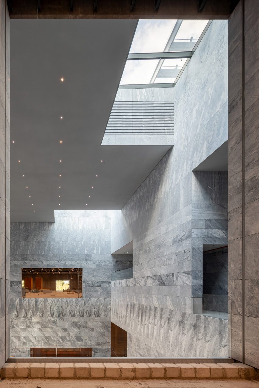 Marble-clad interior at the Polish History Museum by WXCA