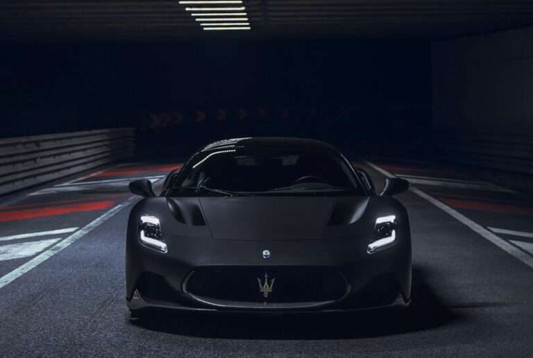 The Maserati MC20 Notte Edition Is One Nocturnal Beast