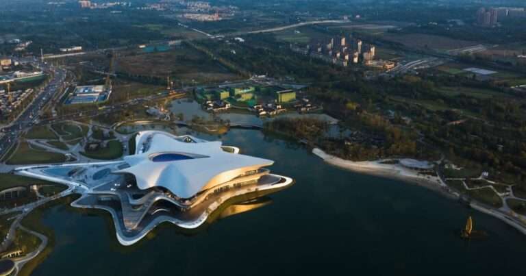 Zaha Hadid Architects Designs Futuristic Science Fiction Museum in China That “Floats” on Water