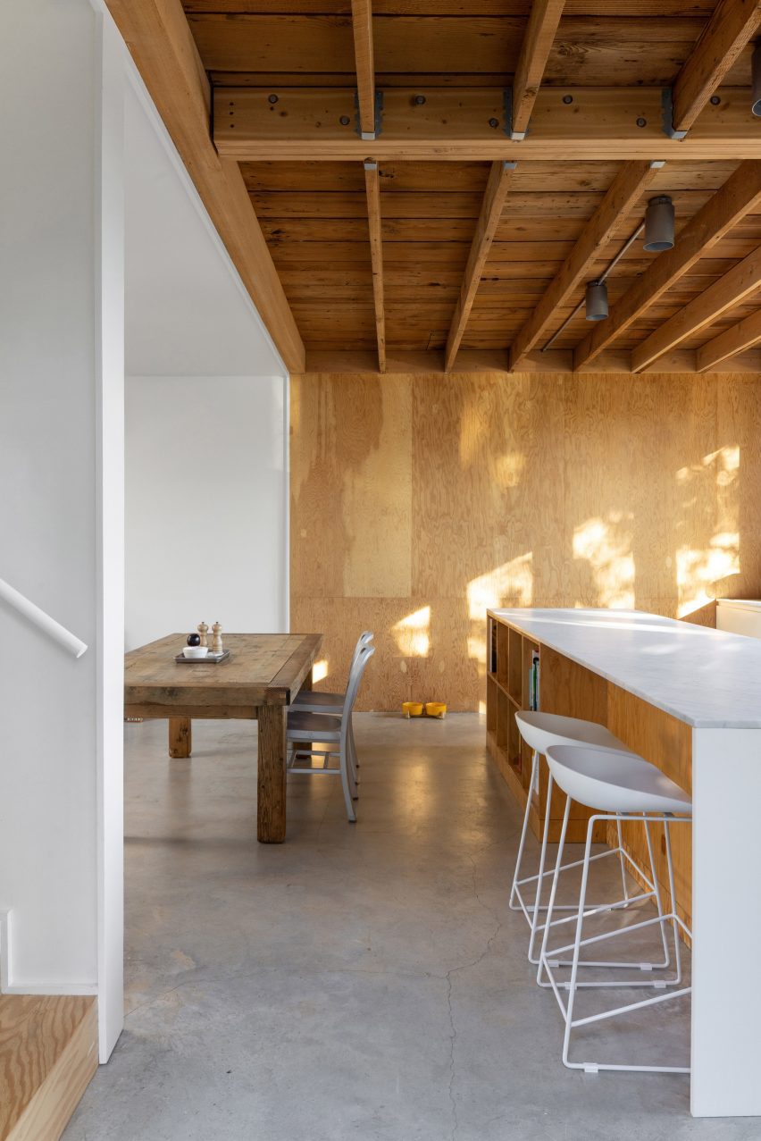 Lacquer and marble accents in kitchen by D'Arcy Jones