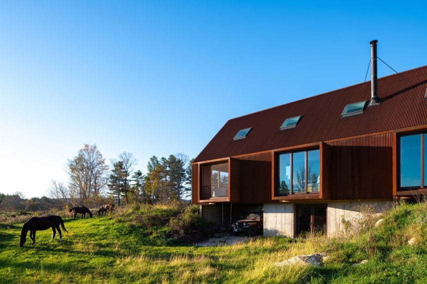 Exterior view of Berkshires Farmhouse Massachusetts by Kinneymorrow