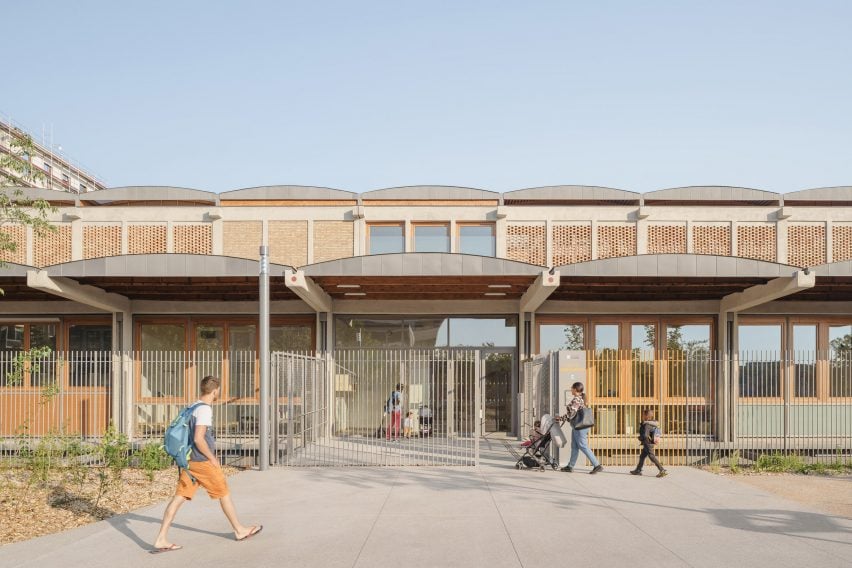 School in Lyon in a converted market building by Vurpas Architectes