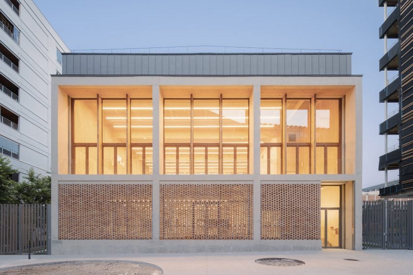 Eugenie Brazier primary school in Lyon by Vurpas Architectes