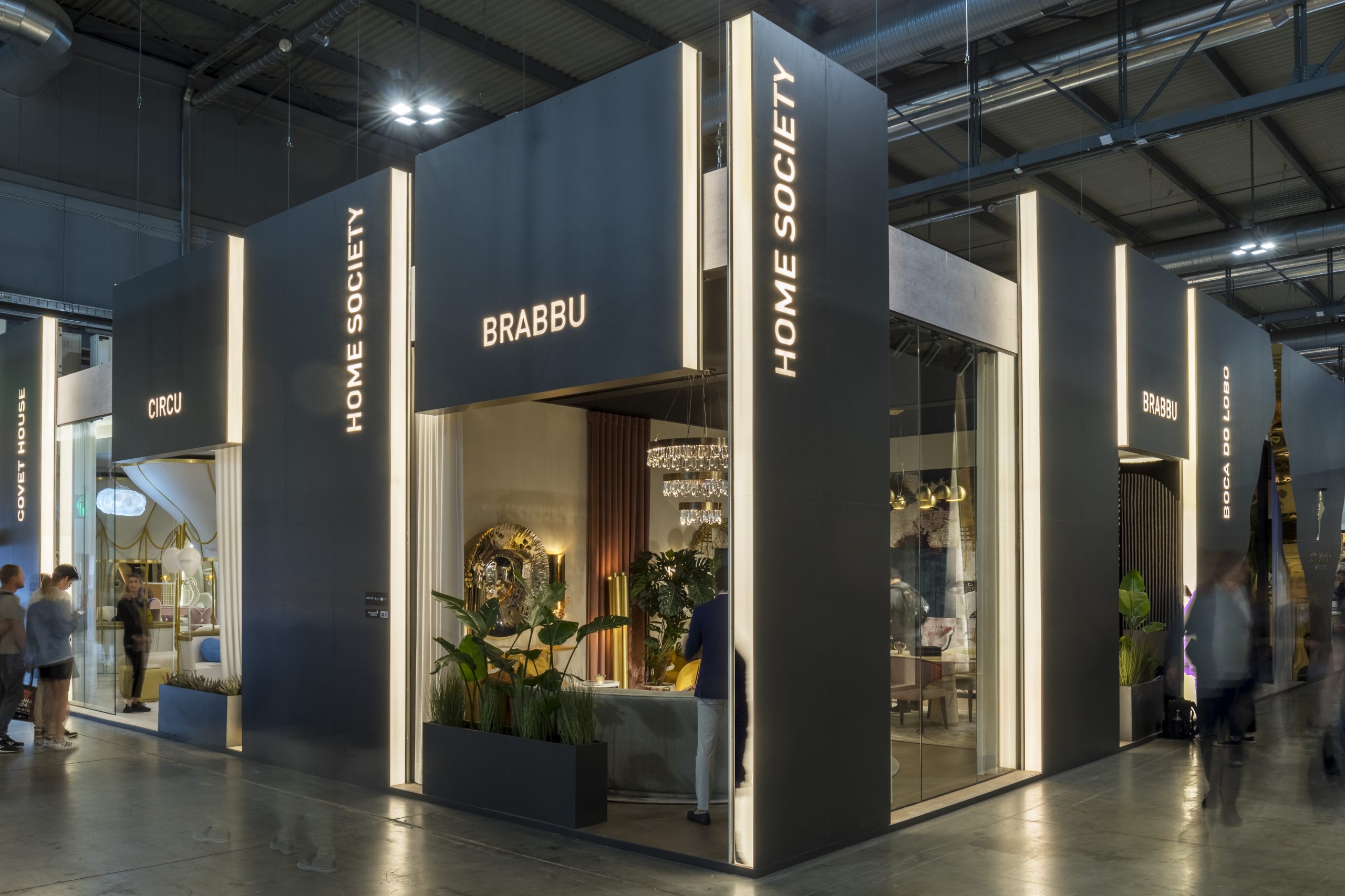 Craftsmanship and Creativity: BRABBU's Stand at Salone del Mobile