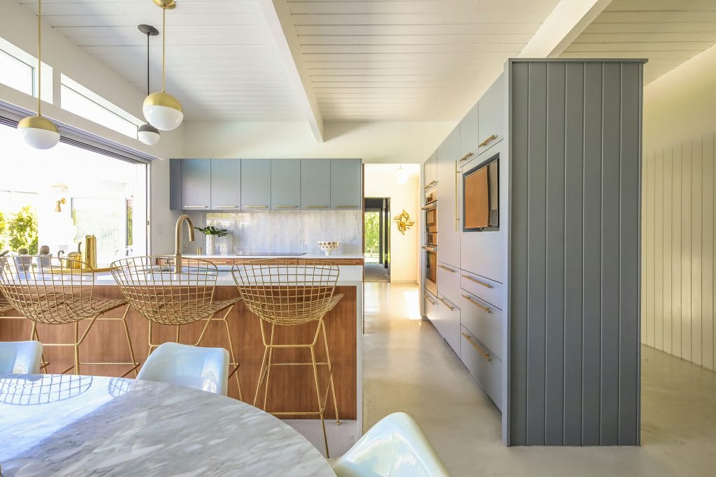 Retro kitchen island decor by Decorilla Designer, Michelle B.
