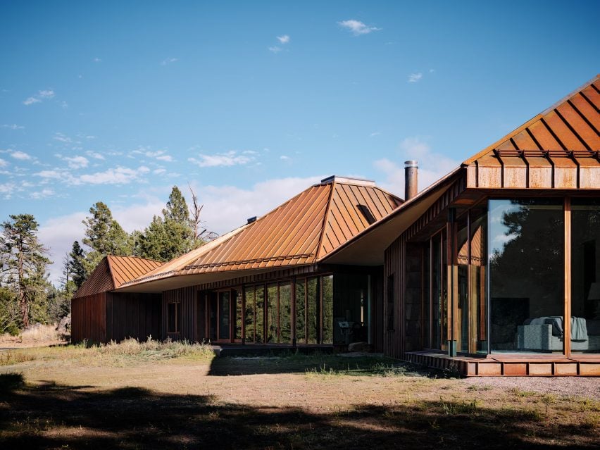 Weathering steel house by TW Ryan Architecture