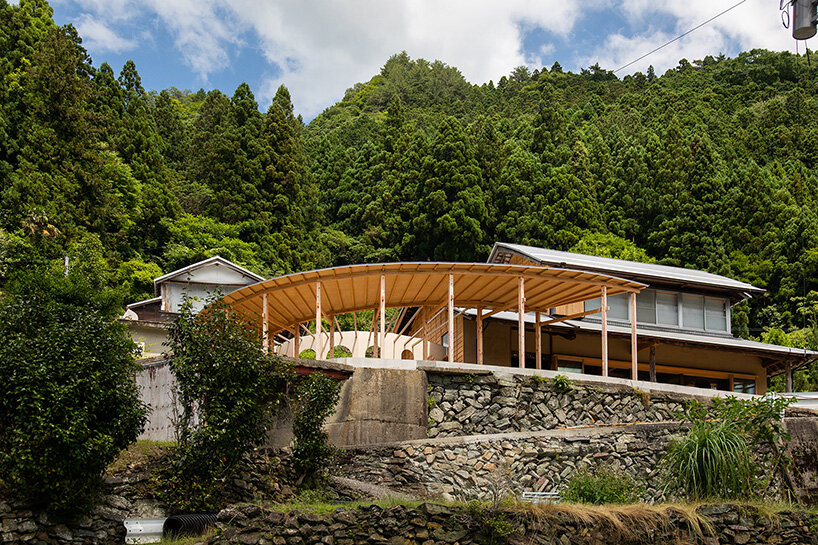 reclaimed materials transform 80-year-old farmhouse into japanese mountain retreat