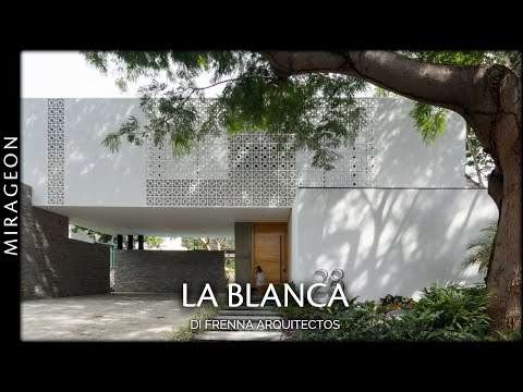 Light and Shadows in Motion | La Blanca House