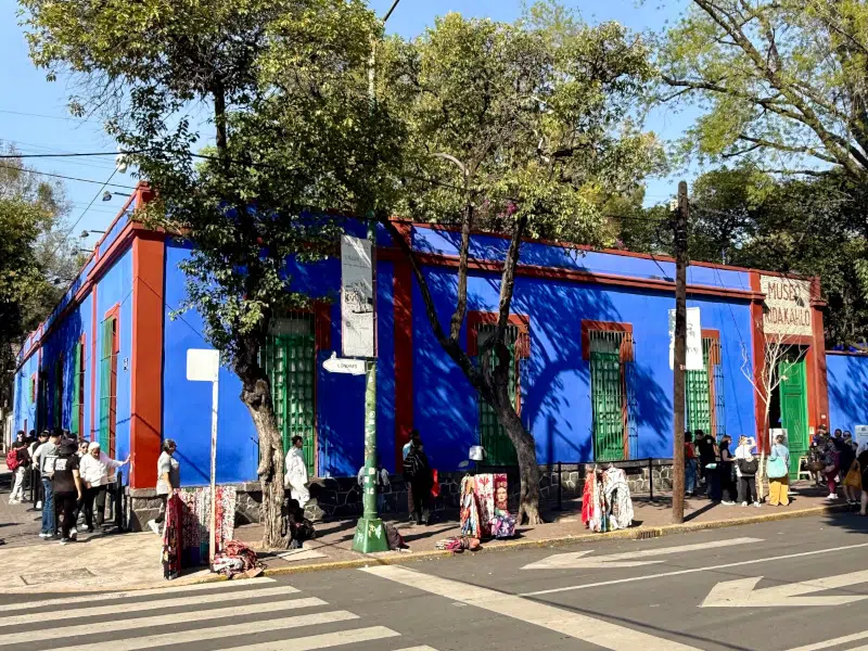 Exterior or Museo Frida Kahlo in Mexico City