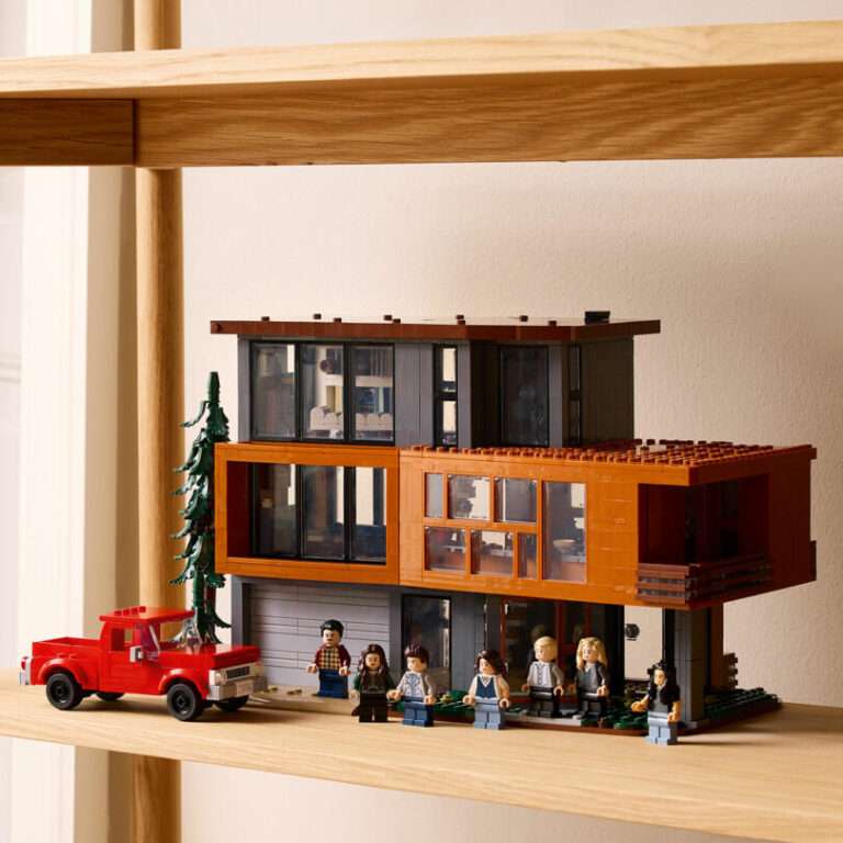 Iconic Portland House Made Famous in Twilight Is a LEGO Set