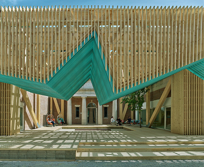 US pavilion porch venice