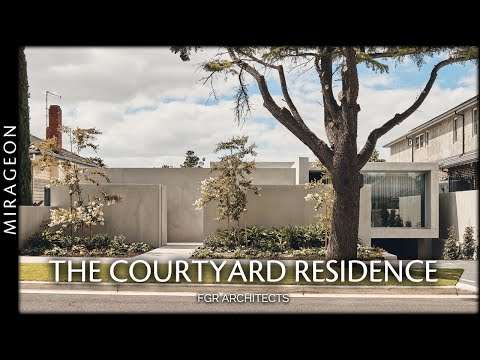 Evoking a Minimalist Labyrinth | Courtyard Residence